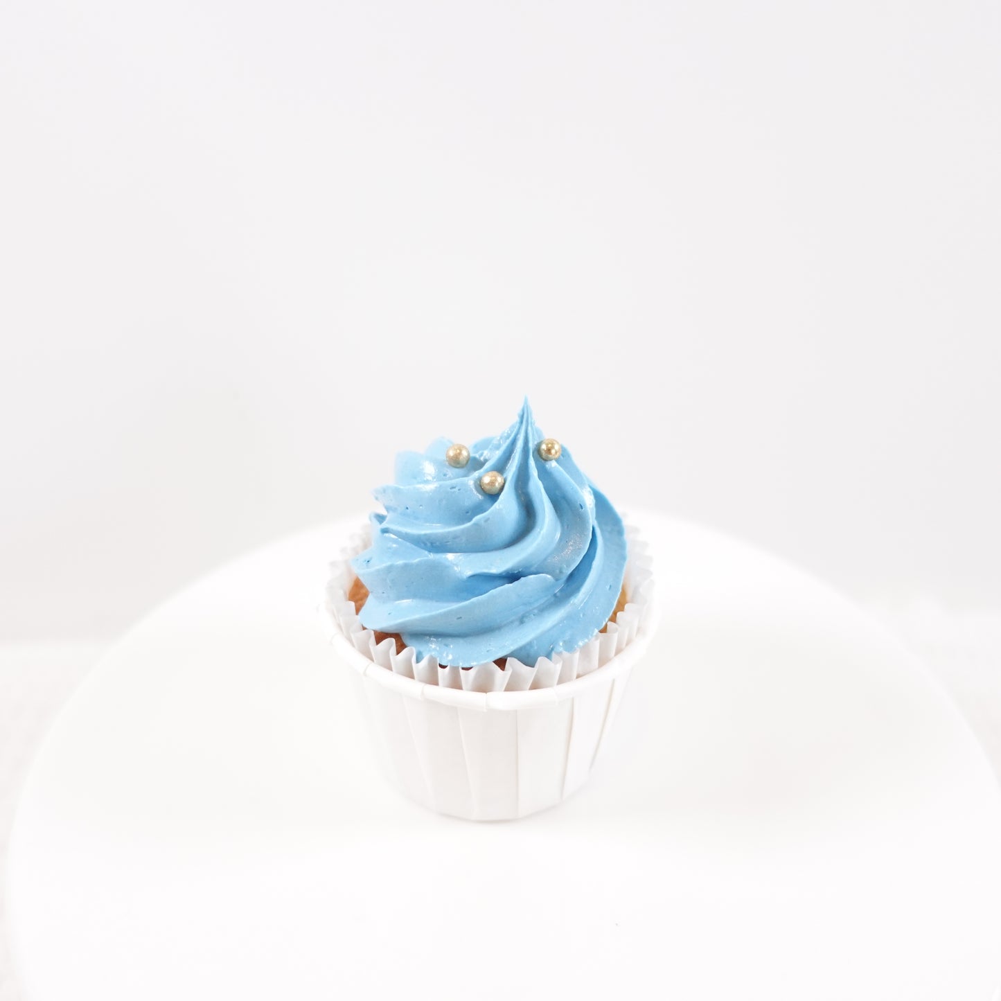 SIMPLE CUPCAKES