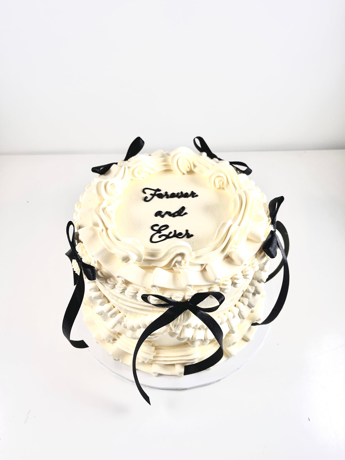 VINTAGE BOW