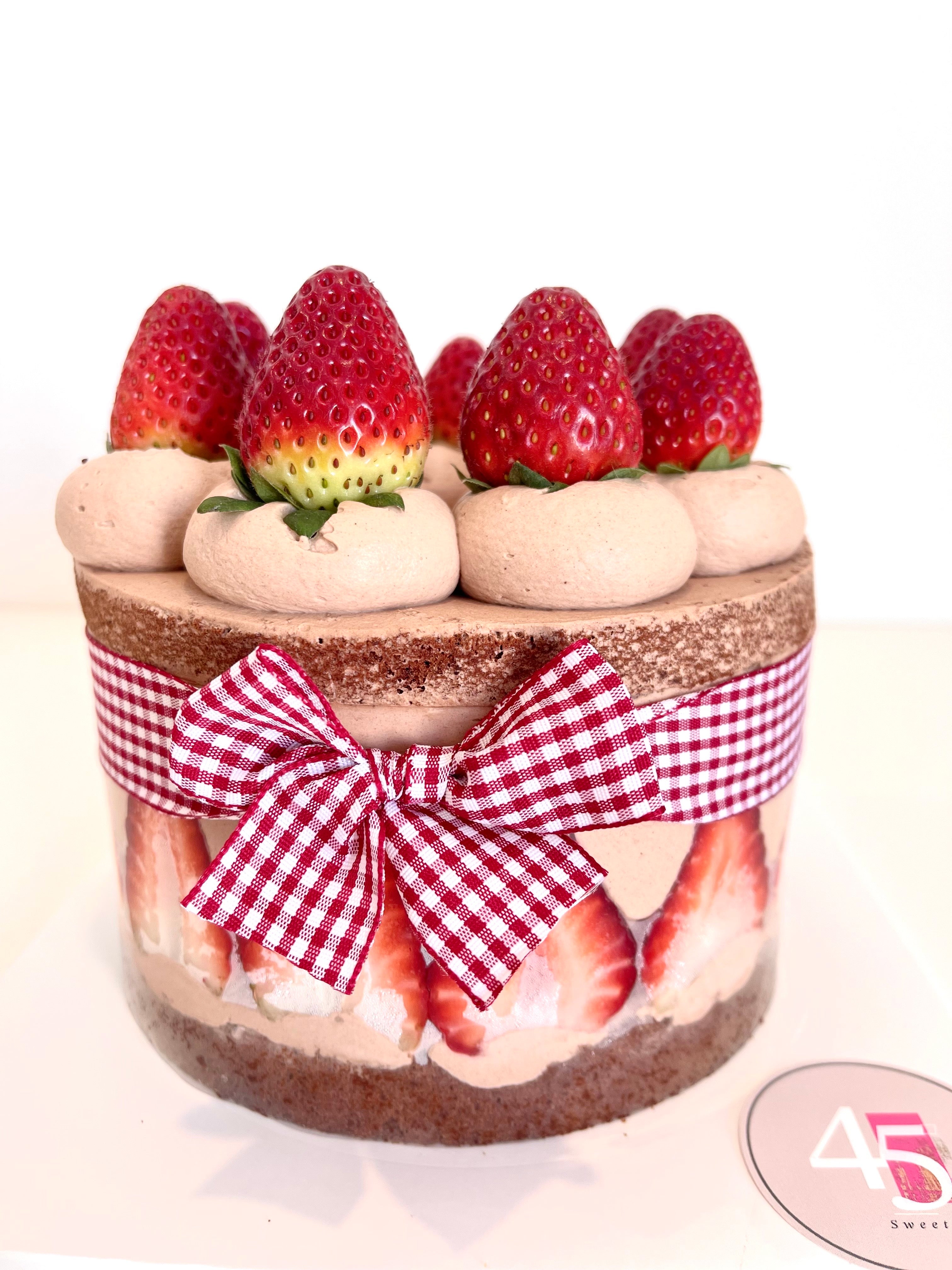 Divine Choco Berry Cake 1 Kg | IGP