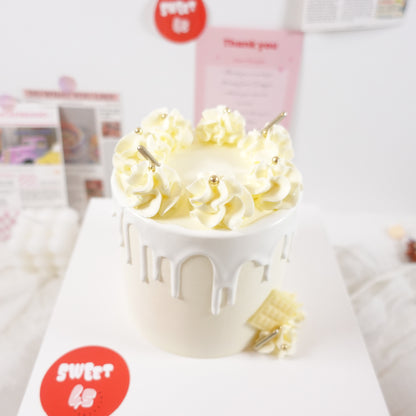 CLASSIC BUTTERCREAM CAKES