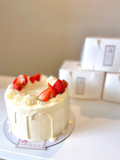 GlutenFree Strawberry Bliss cake